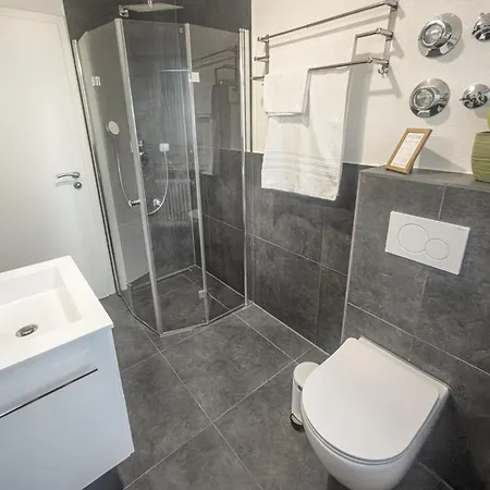 Schurwald Near Esslingen And Stuttgart Apartman *